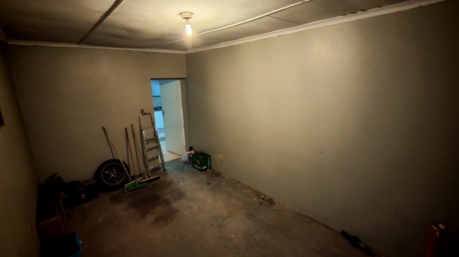 2 Bedroom Property for Sale in Heidedal Free State